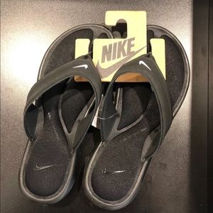 Nike flip flops
